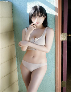 《熟女人妻久久精品AV天堂》